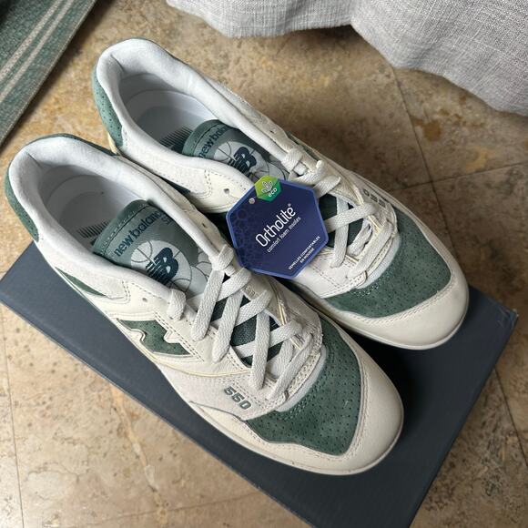 New Balance 550 WMNS Sea Salt / Dark Juniper - Picture 4 of 8